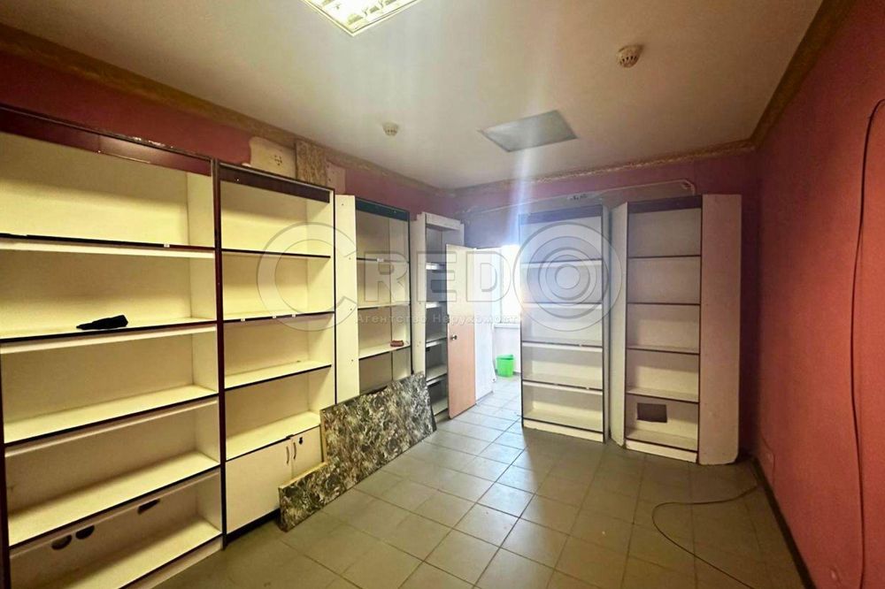 Продаж приміщення вул. Українська