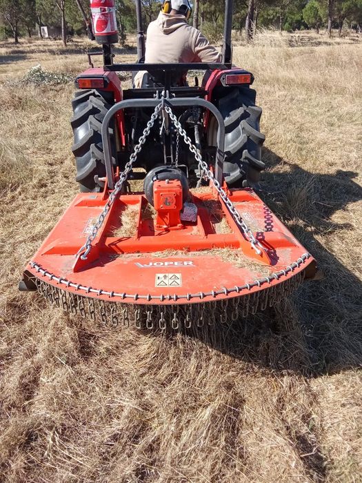 Trator YANMAR FX28D com arco segurança