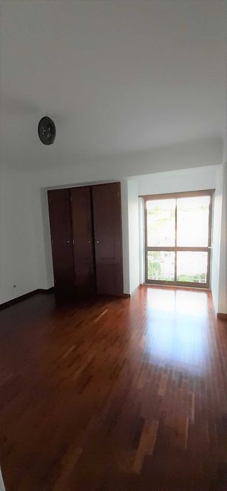 Arrenda-se T2 Agualva-Cacém