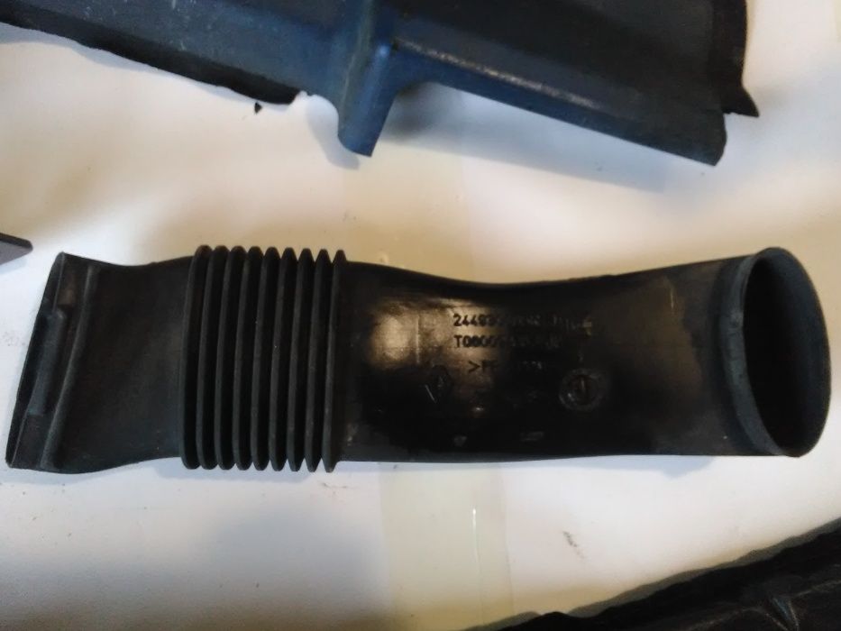 Трубка заборник повітря Renault Grand Scenic 3 2010 244930005R