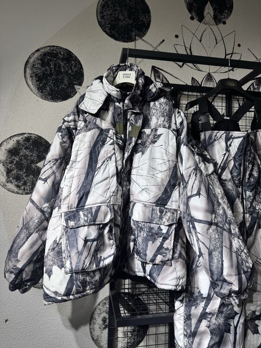 Камуфляжная зимняя форма Зимний лес с полукомбинезоном