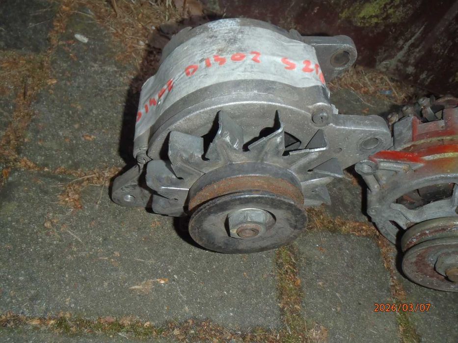 alternator koparka ciągnik agregat traktor maszyna budowlana widlak
