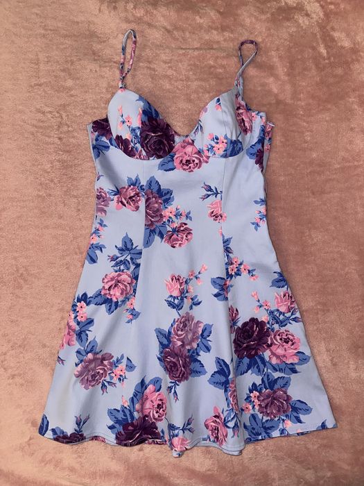 Блакитна міні сукня Zara з квітковим принтом