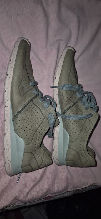 Ugg  damskie piekne sneakersy aloe vera 39