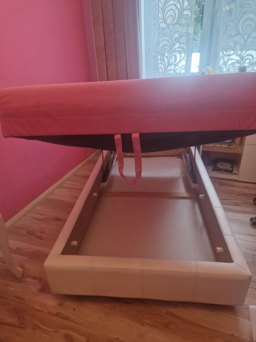 Łożko dla dziewczynki