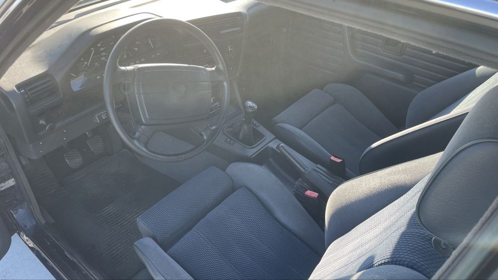 BMW E30 318i baur 34000 zł i sedan na żółtych tablicach 38000 zł
