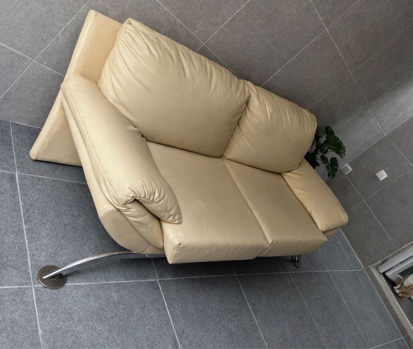 Sofá e Poltrona de pele italiano Santi D’Italia – design moderno
