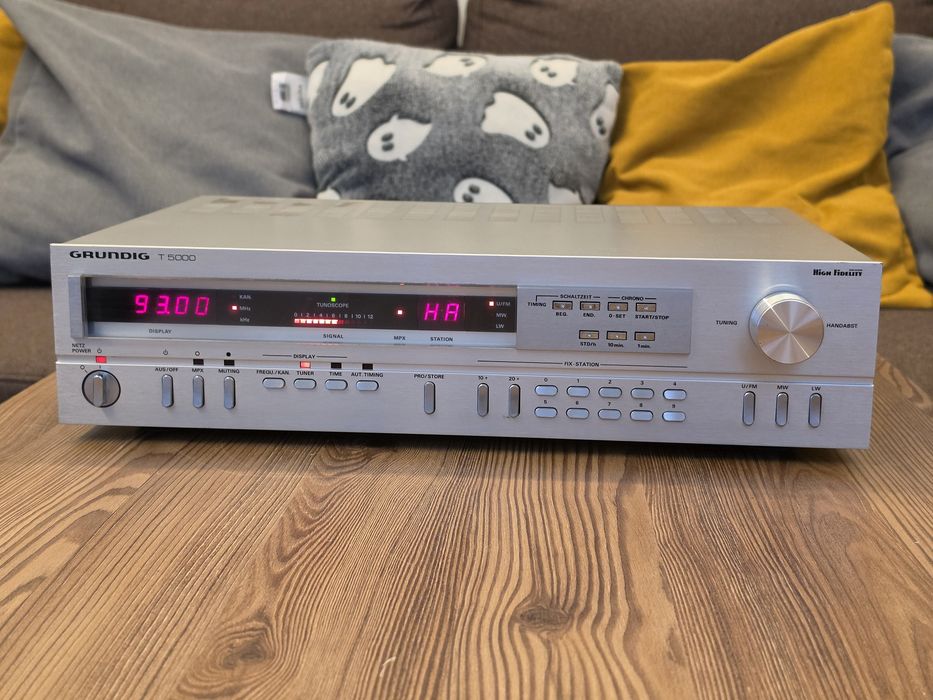 Grundig T 5000 radio
