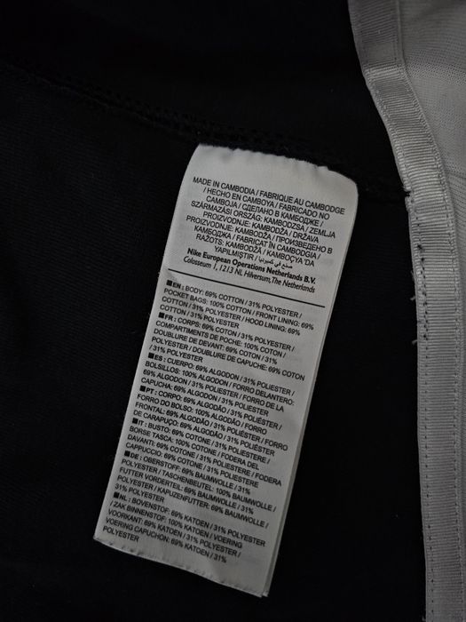 Bluza nike tech fleece rozmiar S Czarna bluza nike Swoosh