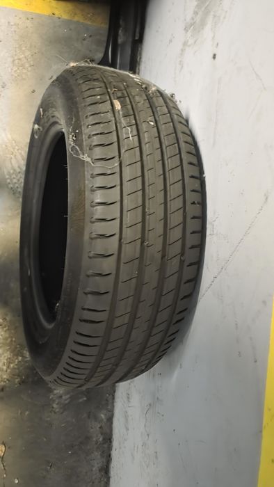 Pneu Michelin 235/69 R17