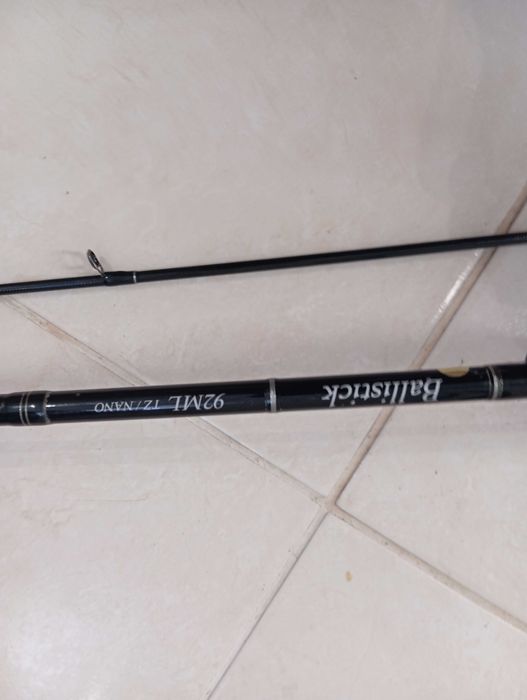 Vendo canas de spinning e egi para diferentes condições de pesca e tipos de pesca