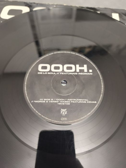 De La Soul featuring Redman Oooh.