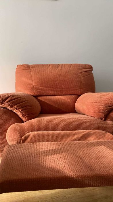 Zestaw wypoczynkowy KLER – sofa 3-osobowa + fotel z funkcją relaksu