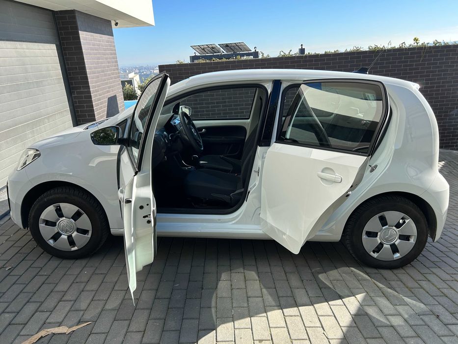 Vw E-up (36,8 Kw - 265Km Autonomia)