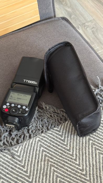Спалах Godox TT685C