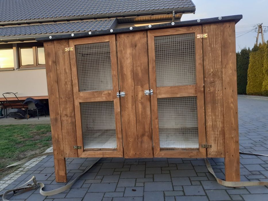 Kurniki , gołębniki i klatki dla królików