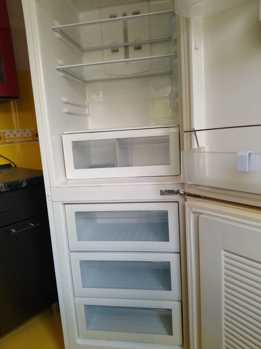 Холодильник Samsung No Frost