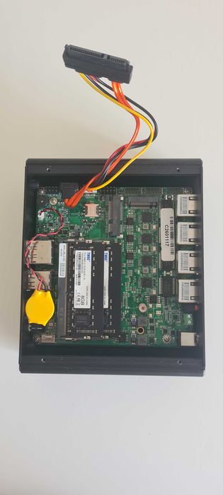 Firewall Fanless Industrial (16GB RAM, 120SSD, 4x Intel)