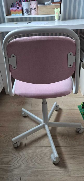 Dwa krzesła obrotowe dziecięce Ikea Orfjall