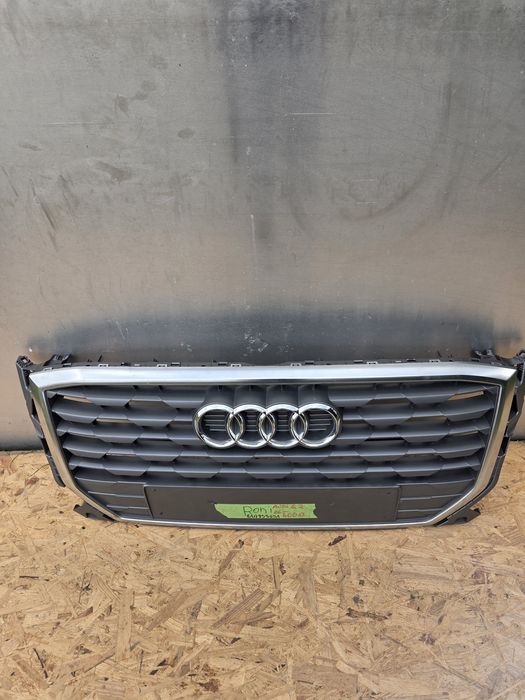 Gril atrapa Audi Q2 16->