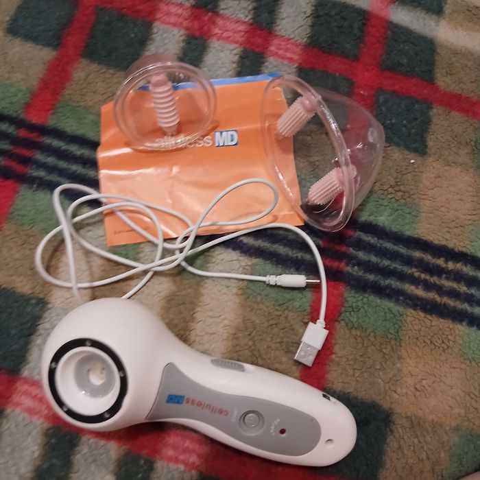 Продам антицелюлітний масажер