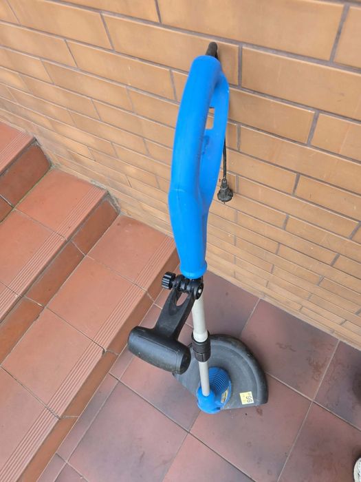 Podkaszarka elektryczna