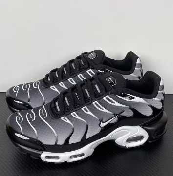 Nike Air Max TN Plus Black Silver White R.41