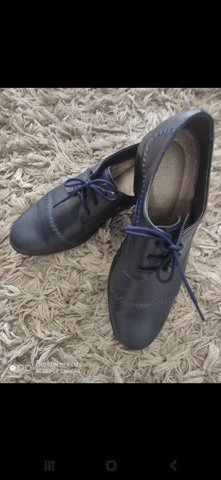Granatowe buty lakierki komuniine wizytowe komunia przyjęcie