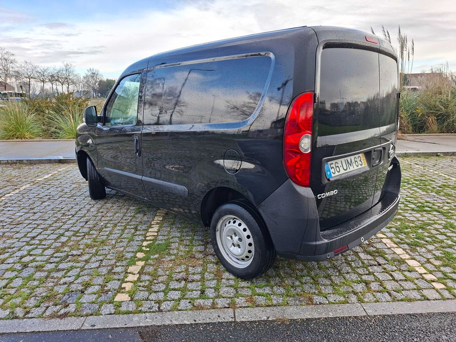 Opel Combo 1.3 Cdti com iva incluido
