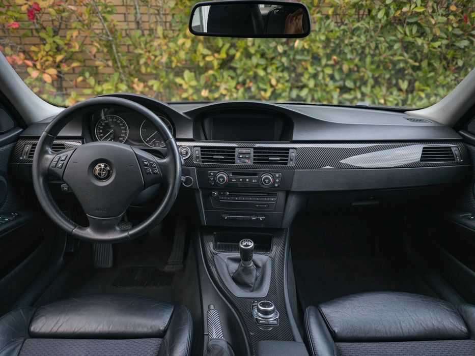 BMW 320d LCI *Impecável*