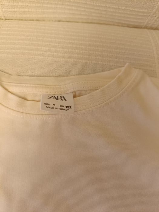 Bluzka Zara 122 smietankowa