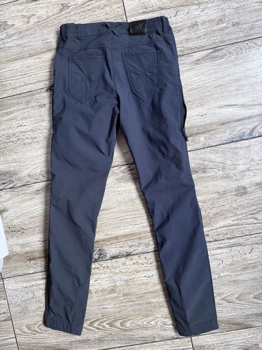 Damskie spodnie trekkingowe REVOLUTION RACE model ADRENALINE Elastan M