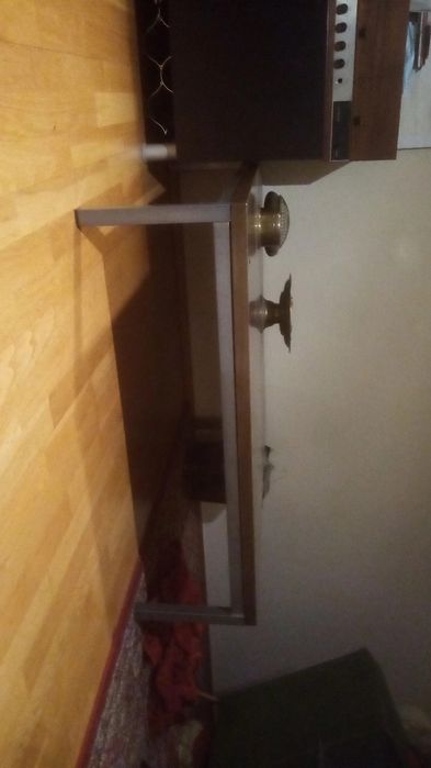 Mesa de apoio quadrada