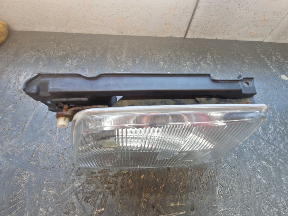 Lampa Lewy Przód Opel Kadett E