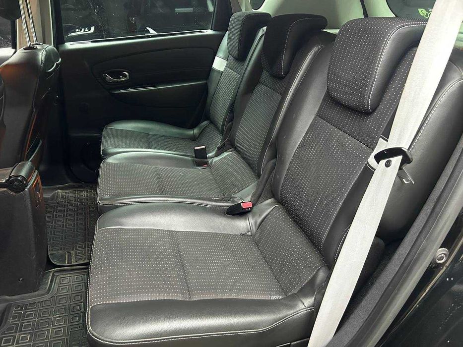 Renault Megane Scenic 2013