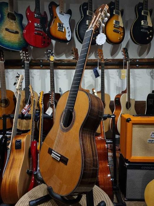 Alhambra 7P Classic gitara klasyczna 4/4 Made in Spain + GIGBAG