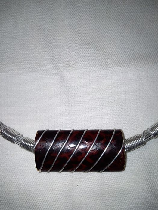 Gargantilha  pel de cobra verdadeira