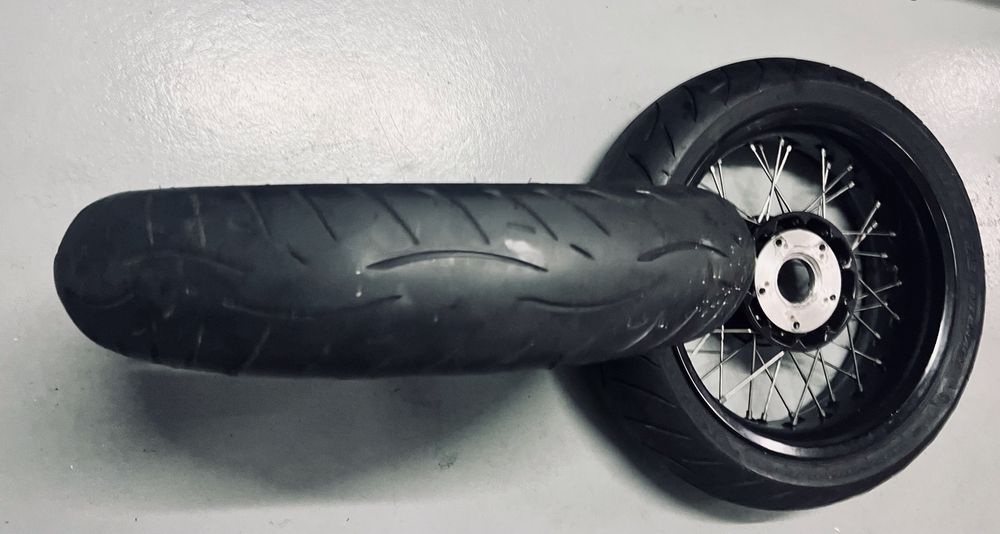 Pneus & Jantes BMW Raios R NineT, R 1200 R, …// R 17x5,5 & 17x3,5 FR