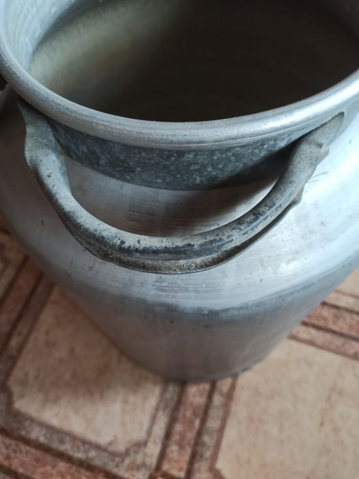 Продам металлическую ёмкость для воды