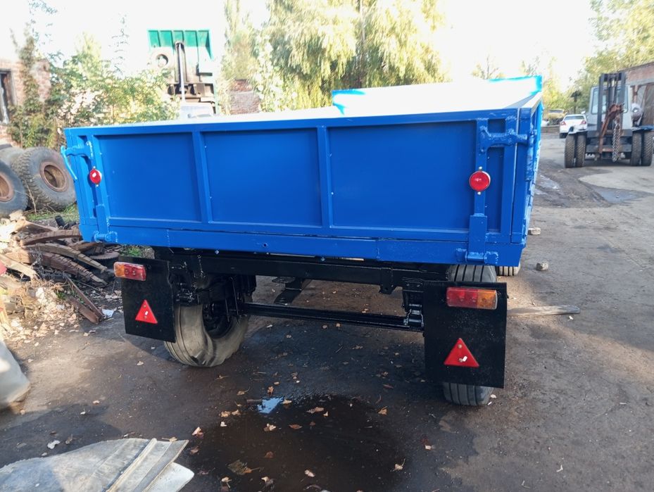 2ПТС4 самосвальний тракторний причіп