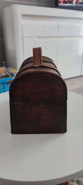 Kuferek drewno na biżuterię