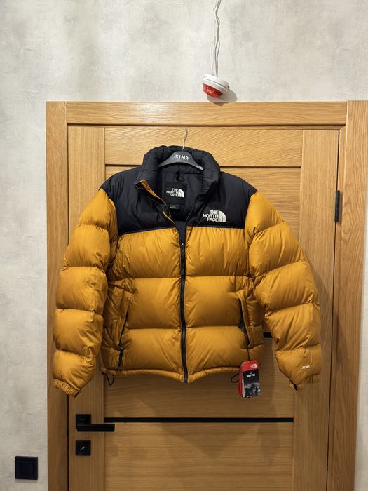 The North Face Nuptse 700 L