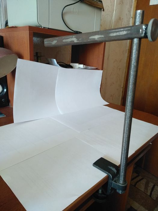 Штатив для проведення дистанційного навчання