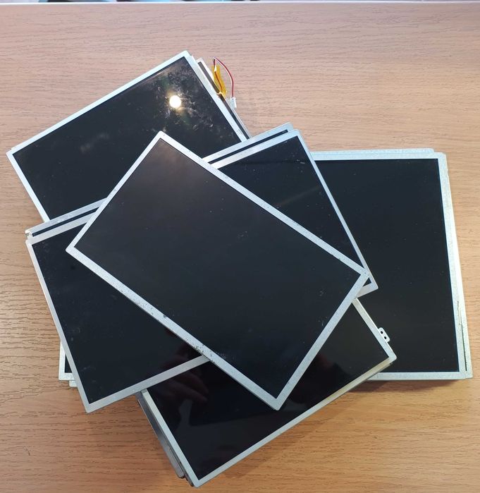 Martyce do laptopa 15,6" lub 17,3 stary model nie slim