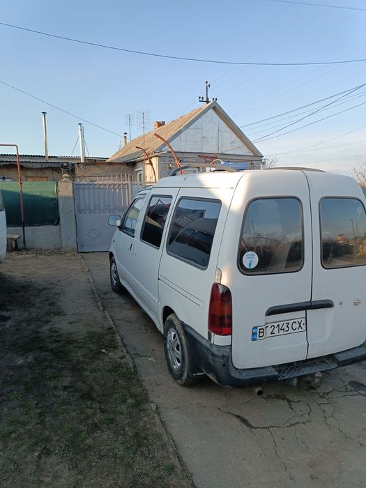 Грузоперевозки Nissan Vanetta