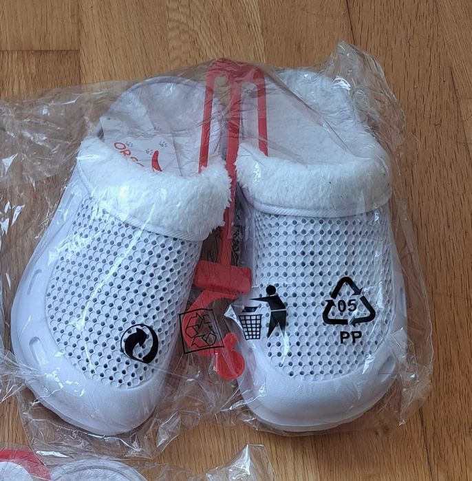 Crocs brancos - Sandálias 100% eva - Orsosandles - Novas -Tamanho 37