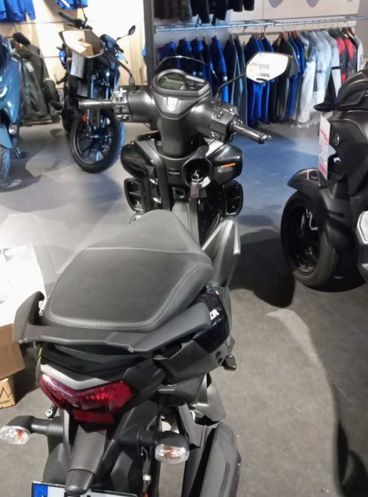 Oportunidade!! Scooter 125 RayZR 2024