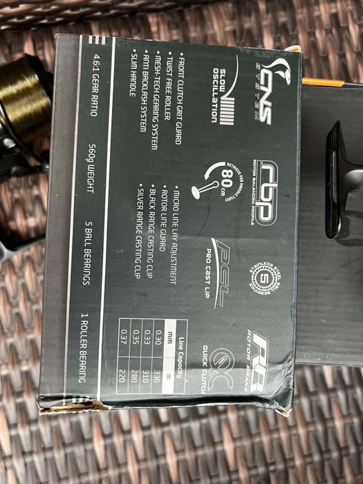 Kolowrotki karpiowe fox fx9