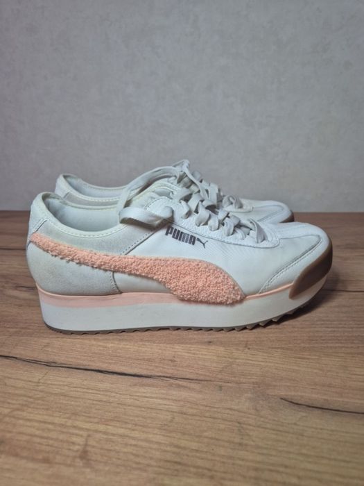 Жіночі кросівки Puma