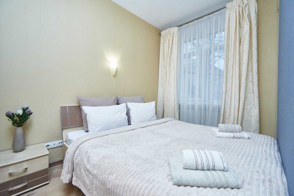 ЦЕНТР, Гаванная/Дерибасовская. Паркоместо. Светлая,уютная,балкон. Хоз